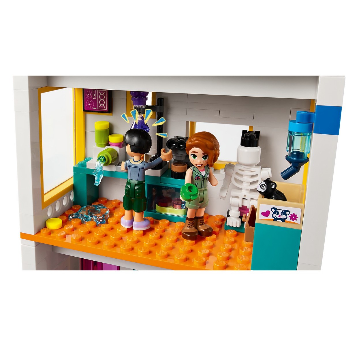 LEGO FRIENDS MEDZINARODNA SKOLA V MESTECKU HEARTLAKE /41731/ posledný kus